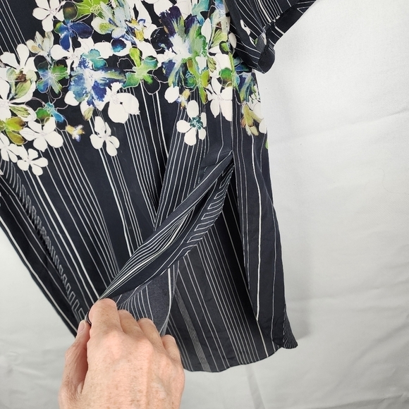 3.1 Phillip Lim Silk Floral Aloha Blouse Slit Side Size 4 - Picture 4 of 7